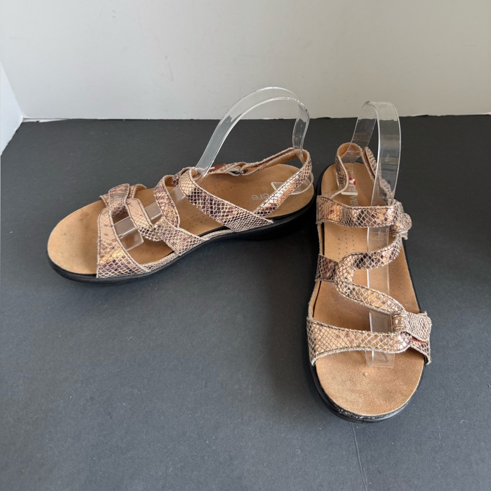 revere Emerald Adjustable Sandal. EU 39 - Picture 6 of 16